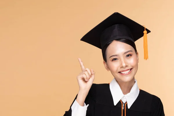 Beautiful Attractive Asian Woman Graduated Cap Gown Smile Proud Happiness — Stock Photo, Image