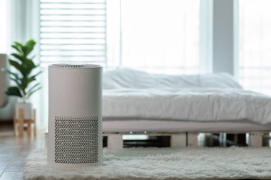 Evdeki toz PM2.5 HEPA 'yı filtre ve temizlik için, temiz hava ve sağlıklı yaşam için, rahat beyaz yatak odasındaki hava temizleyicisi, Hava Kirliliği Konsepti
