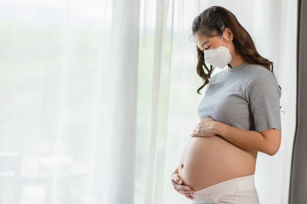 Happy Pregnant Vrouw Grijs Shirt Dragen Medisch Gezichtsmasker Beschermen Virus — Stockfoto