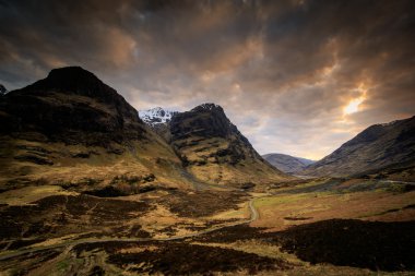 Glencoe günbatımı, İskoçya 