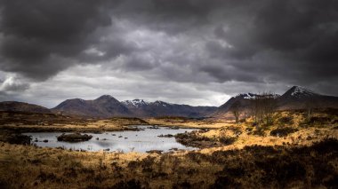 Rannoch Moor manzarası, İskoçya Dağları, İngiltere.