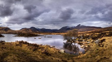 Rannoch Moor manzarası, İskoçya Dağları, İngiltere.