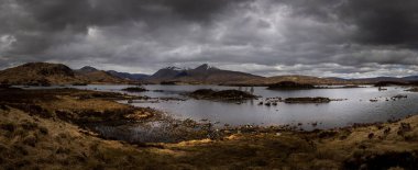 Rannoch Moor manzarası, İskoçya Dağları, İngiltere.
