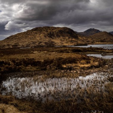 Rannoch Moor manzarası, İskoçya Dağları, İngiltere.