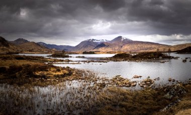 Rannoch Moor manzarası, İskoçya Dağları, İngiltere.