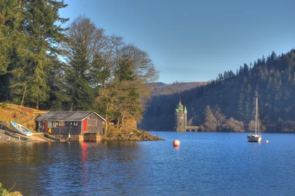 Bootshaus am See Vyrnwy — Stockfoto