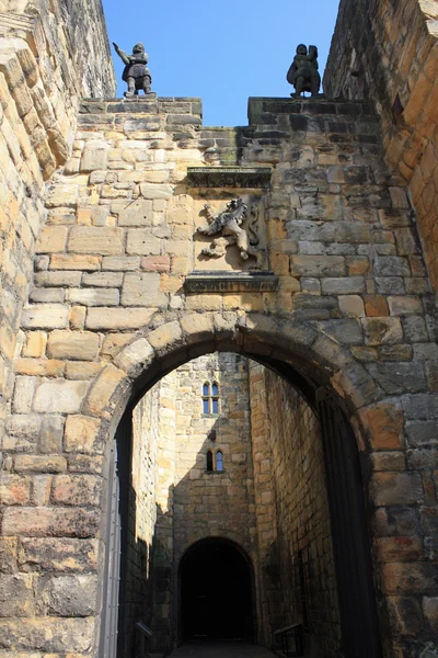 Arco rovine di un'abbazia — Foto Stock