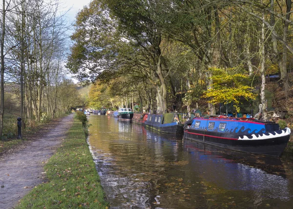 Autumn on the canal — Stock Photo, Image