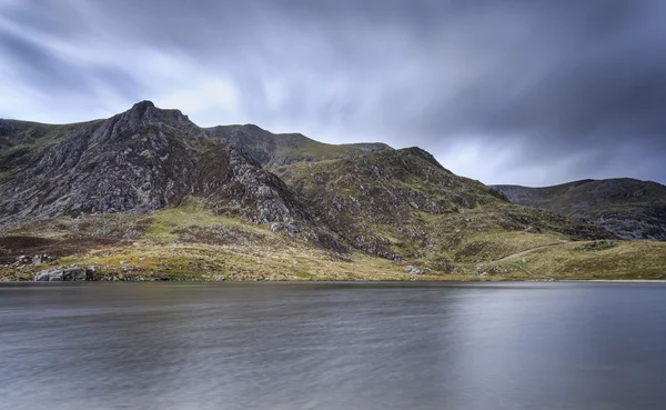 Snowdonia gölde — Stok fotoğraf