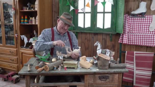 Creatie Van Pinocchio Timmerwerkplaats Van Houtbewerker Gepetto Papa Carlo Kindersprookjes — Stockvideo