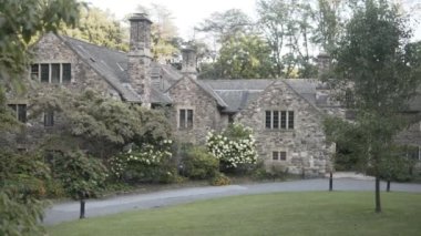 Parkın yeri Ridley Creek Eyalet Parkı, Pennsylvania, ABD. Eski bir kale..