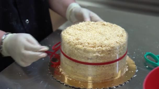 Chef Pastelería Prepara Pastel Casero Culinario Concepto Hornear Pasteles Con — Vídeos de Stock