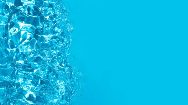 Draufsicht Auf Blaues Wasser Wasserwellen Sonnenlicht Mit Kopierraum Abstrakte Oberfläche — Stockfoto