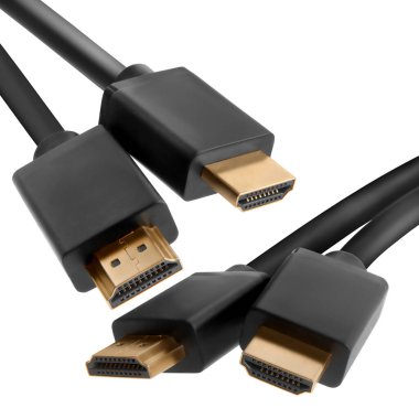 USB kabloları beyaz zemin üzerine