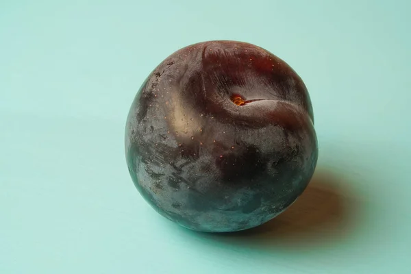 Plum Table — Stock Photo, Image