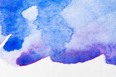 Suluboya arka plan, zemin sayfasında mavi nokta. tasarım ögesi el çizimi.