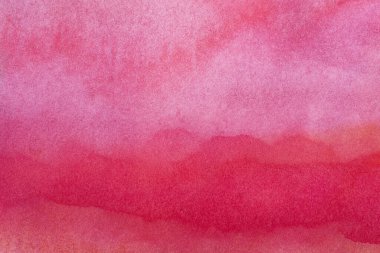 Doymuş çizgili kırmızı arkaplan. Kağıt suluboya boyayla kaplanmış.