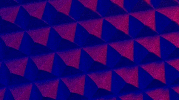 Renkli ışıkta soyut piramit arkaplanı.