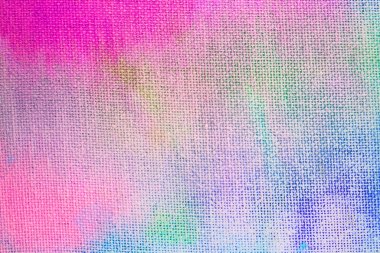 Tuvalin dokusu boyanmış. Üstü farklı renklerde ince bir boya tabakasıyla kaplıydı..