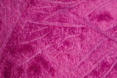 Kağıt dokusu suluboya ile çizilmiş