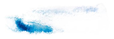 Beyaz üzerine mavi suluboya lekesi
