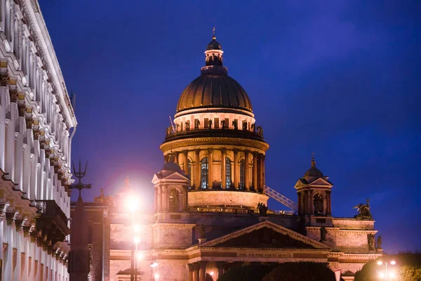 Cathédrale Saint Isaac Saint Pétersbourg Luisant Nuit Dans Ville — Photo