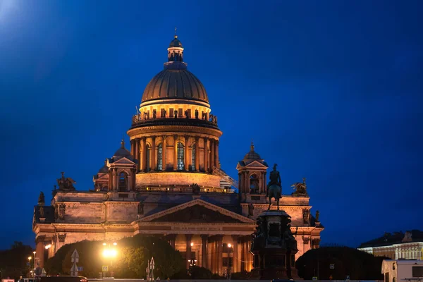 Cathédrale Saint Isaac Saint Pétersbourg Luisant Nuit Dans Ville — Photo