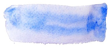 Beyaz arka planda suluboya mavi leke. Kağıt üzerine fırçayla suyla çizilmiş. Kurumuş suluboya elementi.