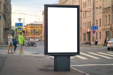 Reklam panosu, reklam için dikey MOCKUP