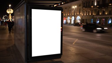 Reklam pankartı duraklatılıyor