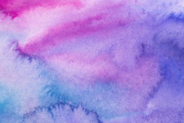 Mavi mor suluboya soyut arkaplan, ıslak teknik. Renkler ve renkler oyunu. Kurumuş boya dalgaları.