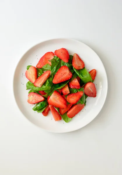 시금치와 딸기 샐러드 — 스톡 사진