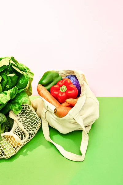 Fresh Organic Vegetables Eco Friendly Bags Ethical Vegetarian Concept Front — Stock Photo, Image