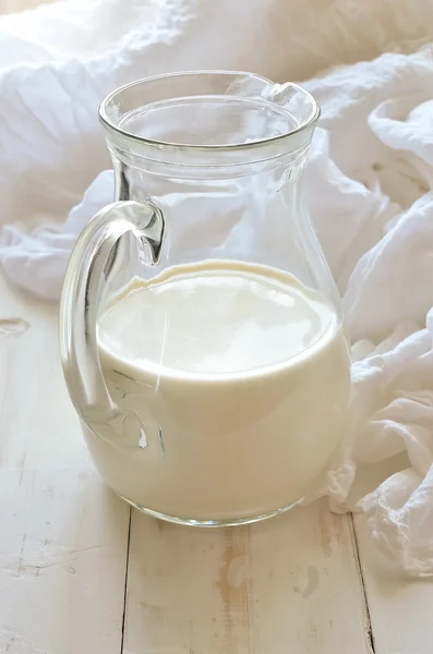 Кувшин молока — стоковое фото