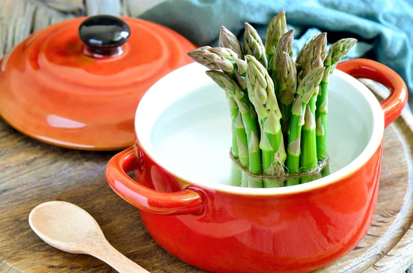 Asperges koken — Stockfoto