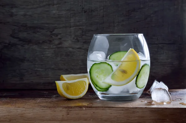 Infused water with ice — Stock Photo, Image