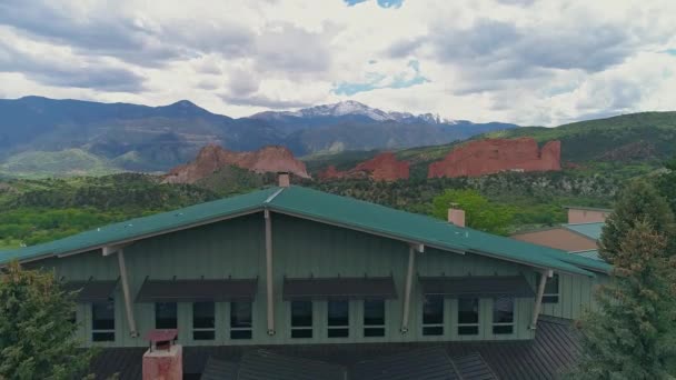 Aerial Localización Paisaje Montañoso — Vídeo de stock