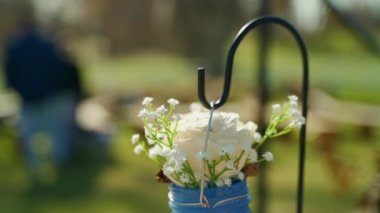 CU çiçek aranjmanını kapat