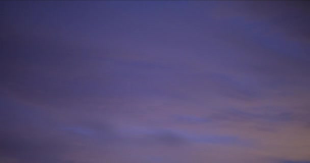 英国ドーセット州の日没時の空の雲 — ストック動画