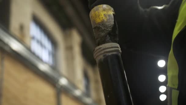 Slo Construction Worker Pouring Cement Pipe England — Stock Video