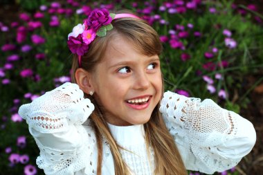 Mutlu yaz bahar kız portresi