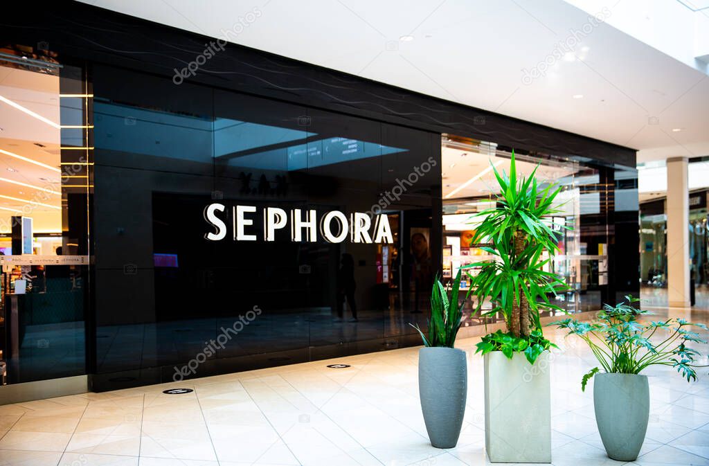 Santa Clara, CA, USA - January 14, 2021: Sephora fashion luxury designer cosmetics and fragrance store in a shopping mall. a French multinational retailer of personal care and beauty products.