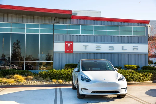 2021年1月20日 美国加州帕洛阿尔托的特斯拉工厂 Tesla Factory Plant 一家美国电动汽车和清洁能源公司 免版税图库照片