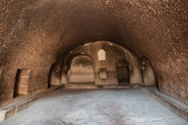 Kayadaki şehir odaları