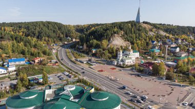 Şehir caddelerinin yukarıdan görünüşü