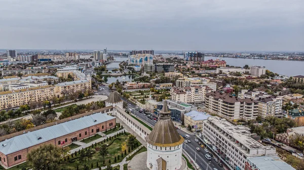 Vista Ciudad Con Río Desde Arriba — Foto de Stock