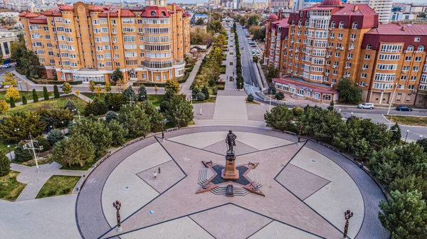 Şehir Meydanında Yüksek Bir Yerden — Stok fotoğraf