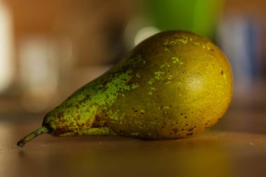 Armut masanın üstünde.