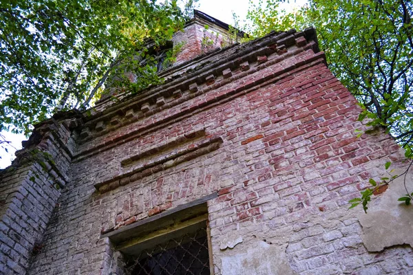 Antigua Iglesia Abandonada Bosque —  Fotos de Stock