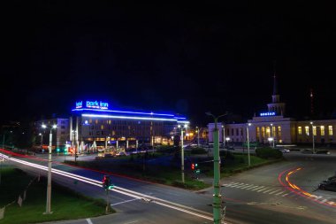 Petrozavodsk 'taki kavşak ve tren istasyonu binası